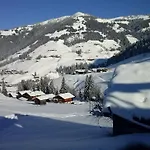 شقة Haus Raimund 